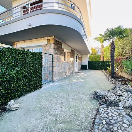 Loti Apartment